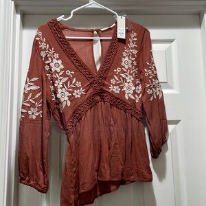 Francesca’s floral top XS